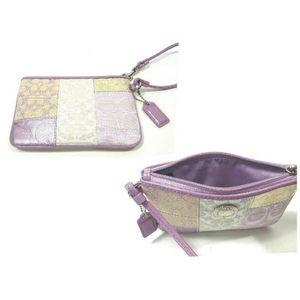 Coach(コーチ) バッグ シグネチャー ストライプ パッチワーク リストレット ピンク 42478