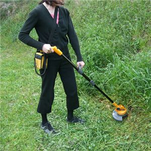 充電式電動草刈機 トリマーNo1 草刈り