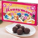 【ハワイ土産】HONEY MOON(ハネムーン)マカデミアナッツチョコレート