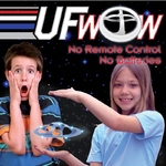  『UFwow』 宙に浮かぶ不思議な円盤