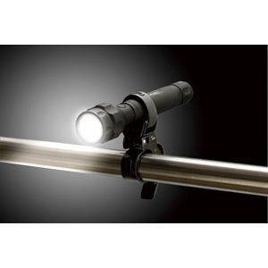 GENTOS�i�W�F���g�X�j LED���C�g �X�[�p�[�t�@�C�A SF-122XB�摜���̂P�X�V��