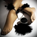 Bijoux Indiscrets/ Bling Bling （ボディーグリッター、ファーリストバンド、フェザー）キット