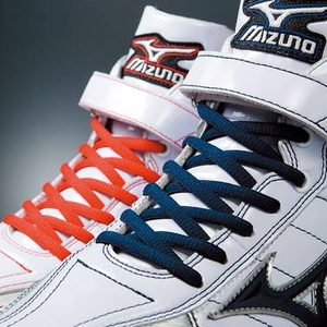 �������ꂽ�f�U�C��������� MIZUNO�i�~�Y�m�j ������X�p�C�N �u���C�g�O���b�^�[MC+ �z���C�g�~�l�C�r�[ 23.0cm�C���[�W��