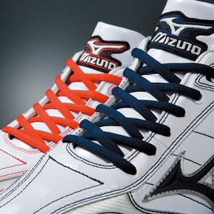 �������ꂽ�f�U�C��������� MIZUNO�i�~�Y�m�j ������X�p�C�N �u���C�g�O���b�^�[ �z���C�g�~���b�h 23.5cm�C���[�W��