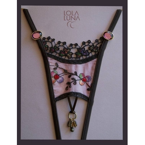 Lola Lunai[ij y ROSALIE OPEN z openXgOV[c LTCY摜Q