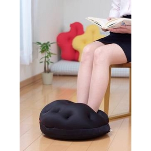 TVでも好評！！電気を使わない 暖か足温器  Cubeads「ペチカ」（外面／黒、中面／赤）
