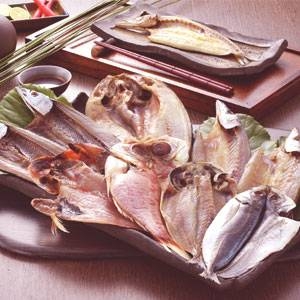 【お歳暮用 のし付き(名入れ不可)】沼津「奧和」のひもの詰合せ5種(9枚)あじ、さんま、かます、金目鯛、ほっけ