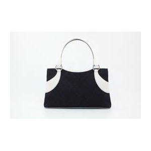 GUCCI（グッチ）　GGキャンバス　ショルダーバッグ
