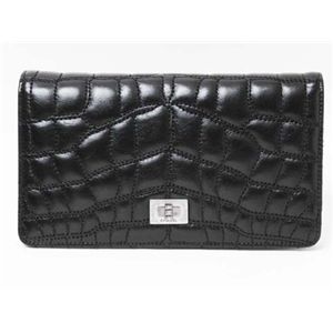 【新品】CHANEL(シャネル)二つ折り長財布 黒/ブラック ボルドー A36422 