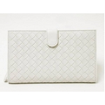 【現品限り】BOTTEGA VENETA（ボッテガヴェネタ） ラウンドファスナー二つ折長財布 カーフ 白 114074 【未使用品】