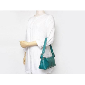 【現品限り】COACH（コーチ） アクサセりーポーチ カーフ グリーン 8A64【中古A】