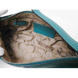 【現品限り】COACH（コーチ） アクサセりーポーチ カーフ グリーン 8A64【中古A】