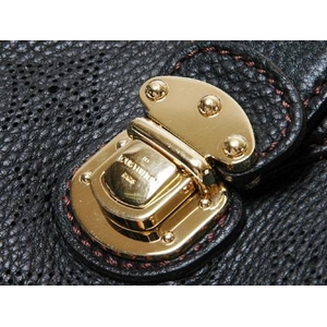 【現品限り】LOUIS VUITTON(ルイヴィトン) マヒナ ショルダーバッグ XS 黒 ブラック ストラップあり M95660 【新品同様】
