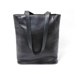 【現品限り】Ferragamo（フェラガモ） トートバッグ レザー 黒 ブラック 【中古AB】