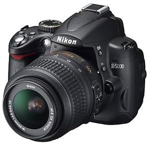 Nikon ◇【お買い得】NIKON デジタル一眼レフカメラ ニコンD5000（レンズキット） [ D5000LK ]