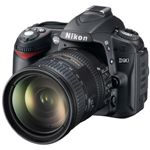 Nikon ◇【お買い得】デジタル一眼レフカメラ（AF-S DX 18-200 VR?レンズキット） Nikon D90[ D90LK18200-2 ]