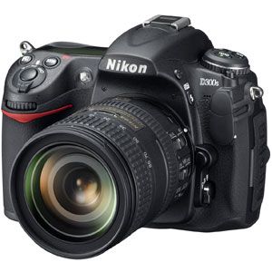 Nikon ◇【お買い得】デジタル一眼レフカメラ（AF-S DX 16-85 VRレンズキット） Nikon D300S[ D300SLK1685 ]