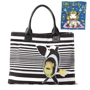 B5002★CHEZ LULU（シェルル） プリントトートバッグ フィッシュブラック