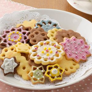 Decora fR 75895摜Q