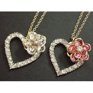 ラインストーンオープンハートネックレス・アクリル花付き ゴールド×ピンク