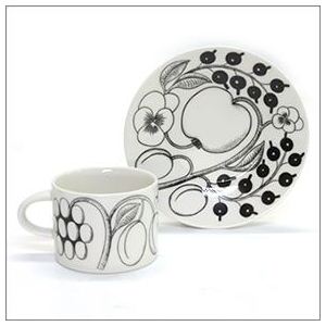 ARABIAiArAj kH Black Paratiisi ubNpeBbV cup  saucer set Jbvi280mlj+\[T[i16.5cmjZbg 6677+6678摜Q