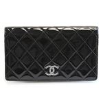 CHANEL（シャネル） 48691 Y02984 94305 PATENT BLACK マトラッセ キルティング エナメル パテントレザー 二つ折り長財布