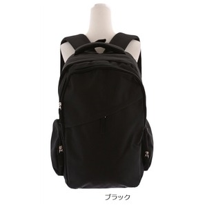 アウトドア、通学に最適！大きめサイズにポケットたっぷりリュック/ブラック【ユニセックス】