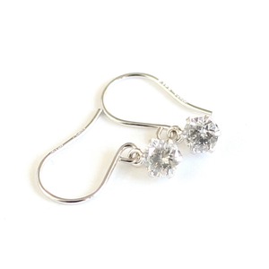 プラチナ0.25ct一粒石ダイヤモンドピアス チャームフックピアス