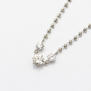 プラチナ0.45ctダイヤモンド3ストーンラインペンダント