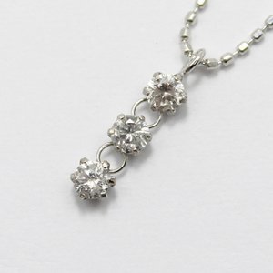 18金ホワイトゴールド0.2ctダイヤモンドスウィングトリロジーペンダント