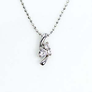 0.1ct 天然ダイヤモンド スリーストーン ペンダント ネックレス