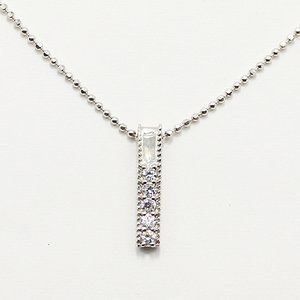 0.1ct 天然ダイヤモンド ストレートライン スクエア ペンダント ネックレス