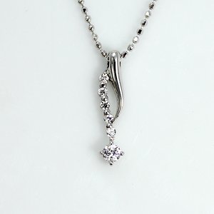 0.1ct 天然ダイヤモンド 6ストーン デザイン ペンダント ネックレス