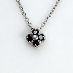0.1ct ブラックダイヤモンド ミル打ち 四つ葉 クローパー ペンダント ネックレス