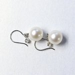 プラチナ 7mmあこや真珠 0.1ct 天然ダイヤモンドピアス フックピアス パールピアス
