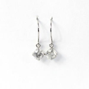 プラチナ 0.5ct ダイヤモンドピアス フックピアス