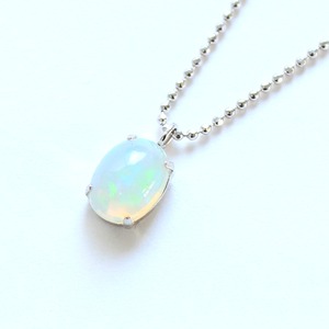 オパール 0.7ct 1粒石ペンダント