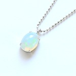 オパール 0.7ct 1粒石ペンダント