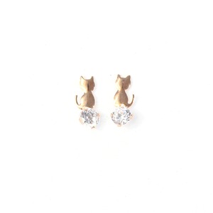 ピンクゴールド ネコ cz（キュービックジルコニア） スタッド ピアス 