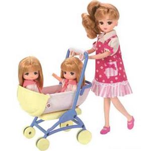 タカラトミー ようちえんおさんぽカーとリカちゃん 【リカちゃん】