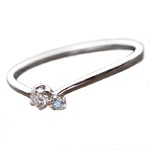 【鑑別書付】プラチナPT950　天然ダイヤリング 指輪　ダイヤ0.05ct　アイスブルーダイヤ0.01ct 10.5号　V字モチーフ
