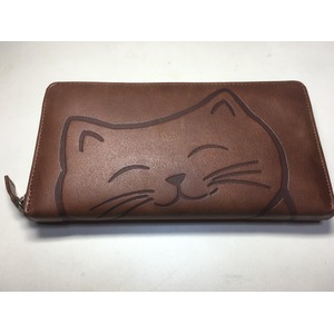 牛革猫型ロングウォレット　おすまし ブラウン 〔長財布〕