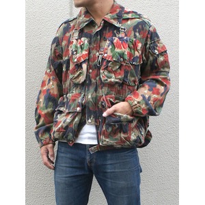 スイス軍放出アルペンカモフラージュマンテンジャケット【中古】Ｍ