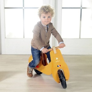 木製幼児用自転車/ペダル無し自転車 オレンジ 重さ 3.0kg 専用スタンド付き 【RENAULT】 ルノー WOODY TRAINEE-BIKE